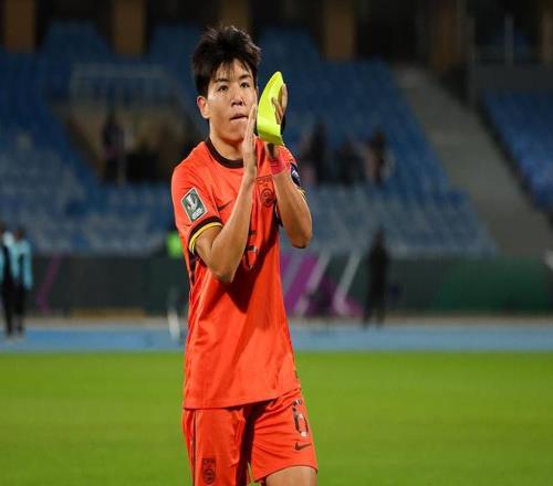 伯恩与刘易,斯凯利共展,英格兰国家,完美体育官网,WMSPORTS,完美体育中国官网,WMSports体育平台,完美体育服务